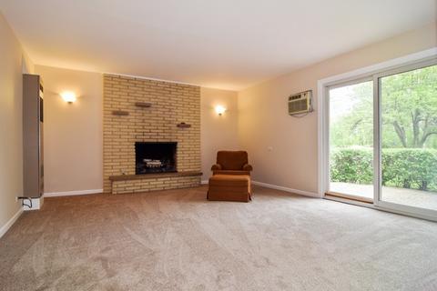 535 Geronimo St, Hoffman Estates, IL 60169 photo 4
