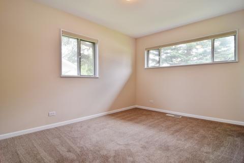 535 Geronimo St, Hoffman Estates, IL 60169 photo 7
