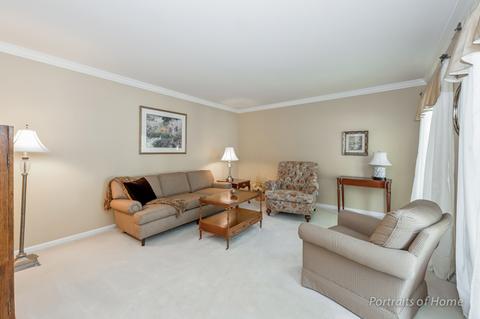 2015 Cromwell Dr, Wheaton, IL 60189 photo 5