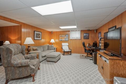 2015 Cromwell Dr, Wheaton, IL 60189 photo 20