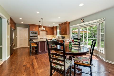 2015 Cromwell Dr, Wheaton, IL 60189 photo 9