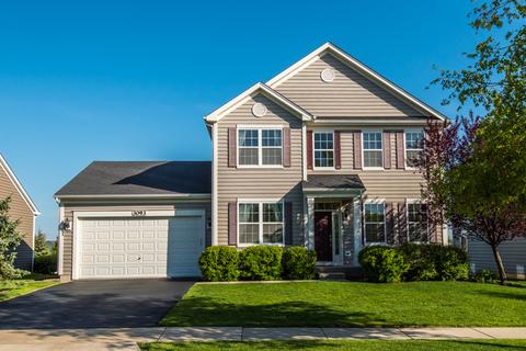 3093 Chalkstone Ave, Elgin, IL 60124 photo 1