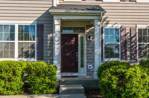 3093 Chalkstone Ave, Elgin, IL 60124 photo 2