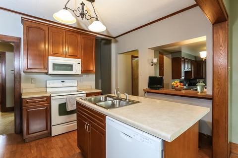 207 N Hunter St, Thornton, IL 60476 photo 7