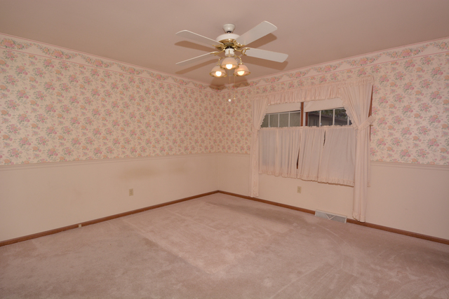 516 E Walnut St E, Peotone, IL 60468 photo 13