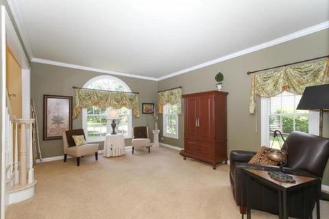 1907 Wicklow Rd, Naperville, IL 60564 photo 3