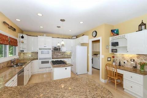 1907 Wicklow Rd, Naperville, IL 60564 photo 5