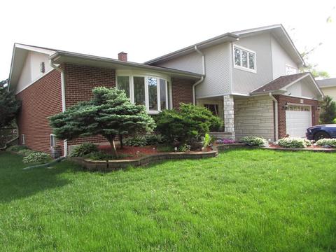1611 E Cedar Ln, Mount Prospect, IL 60056 photo 2