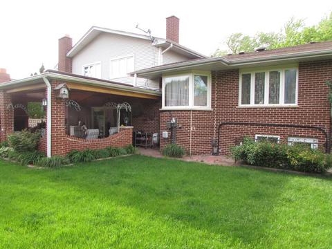 1611 E Cedar Ln, Mount Prospect, IL 60056 photo 28