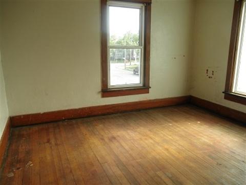 128 E Cleveland St, Spring Valley, IL 61362 photo 7