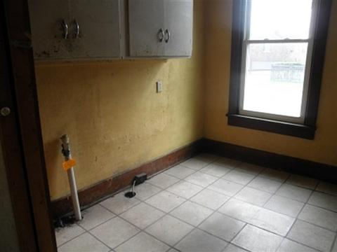 128 E Cleveland St, Spring Valley, IL 61362 photo 5