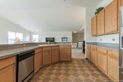 1562 Matthew Dr, Algonquin, IL 60102 photo 7