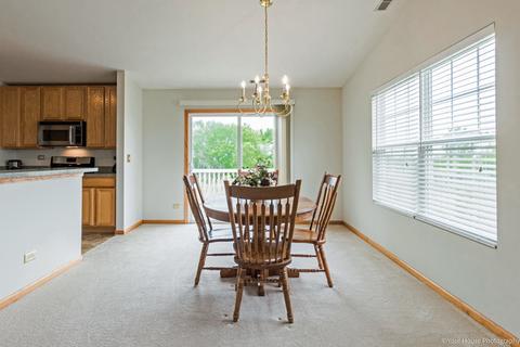 1562 Matthew Dr, Algonquin, IL 60102 photo 8