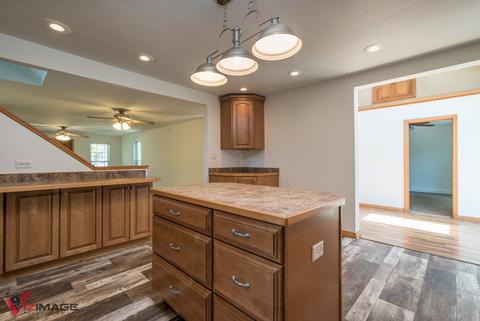 210 Sheldon Ave, Campus, IL 60920 photo 12
