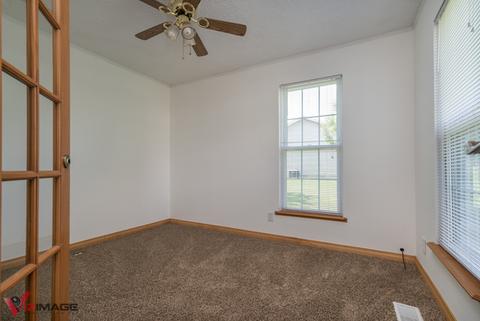 210 Sheldon Ave, Campus, IL 60920 photo 19