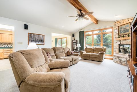 16205 Fairfield Dr, Plainfield, IL 60586 photo 4