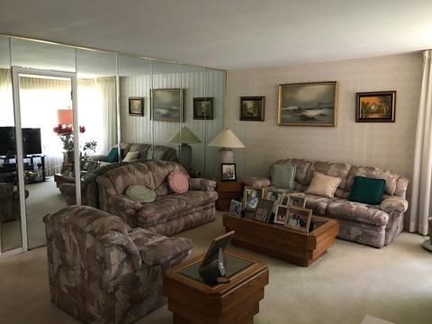 327 E 87th Pl, Chicago, IL 60619 photo 2