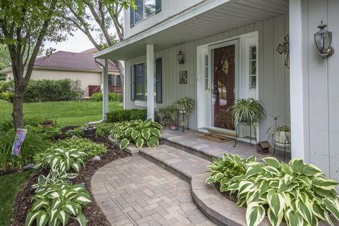 1165 Hull Ct, Aurora, IL 60504 photo 2