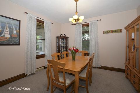 153 Laurel Ct, Elgin, IL 60120 photo 9