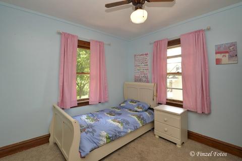 153 Laurel Ct, Elgin, IL 60120 photo 11
