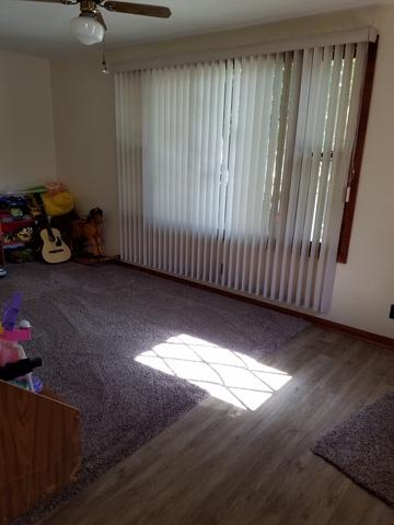 1955 Paul St, Ottawa, IL 61350 photo 4
