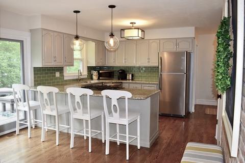 215 Alschuler Dr, Aurora, IL 60506 photo 9