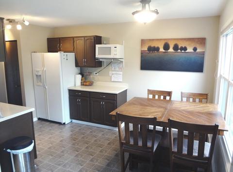 3123 Eugene Ln, Aurora, IL 60504 photo 4