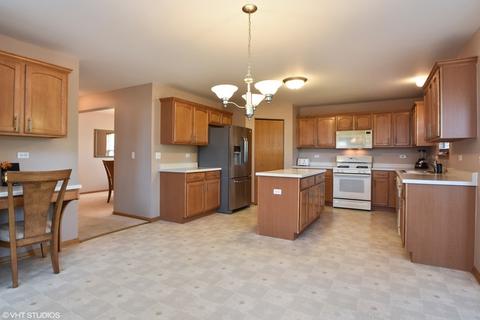 2020 Fairfield Dr, Plainfield, IL 60586 photo 9