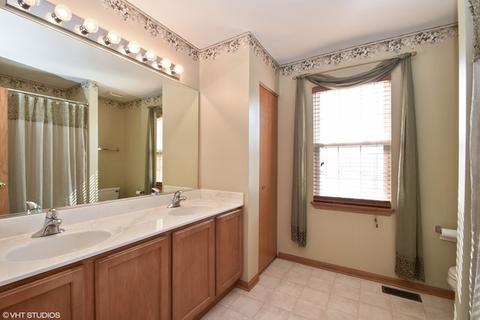 2020 Fairfield Dr, Plainfield, IL 60586 photo 20