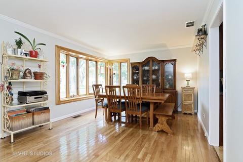 3004 Hawk Ln, Rolling Meadows, IL 60008 photo 2