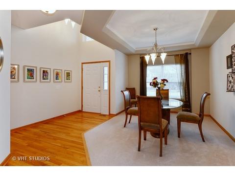 11910 Winterberry Ln, Plainfield, IL 60585 photo 2