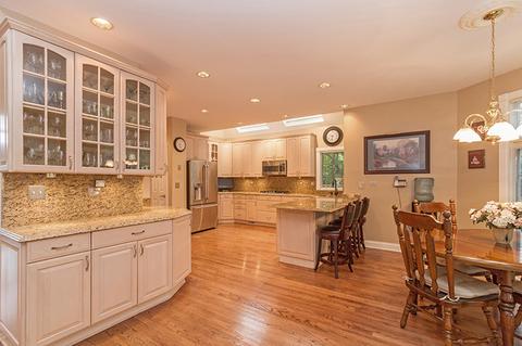 4 N584 Mountain Ash Dr, Wayne, IL 60184 photo 6