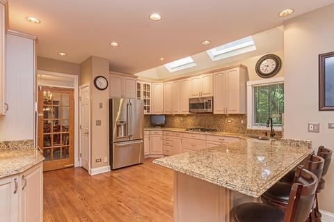 4 N584 Mountain Ash Dr, Wayne, IL 60184 photo 7