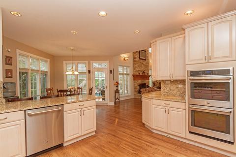 4 N584 Mountain Ash Dr, Wayne, IL 60184 photo 9