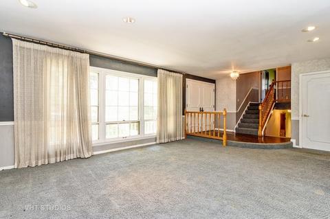 1760 E Corktree Ln, Mount Prospect, IL 60056 photo 3