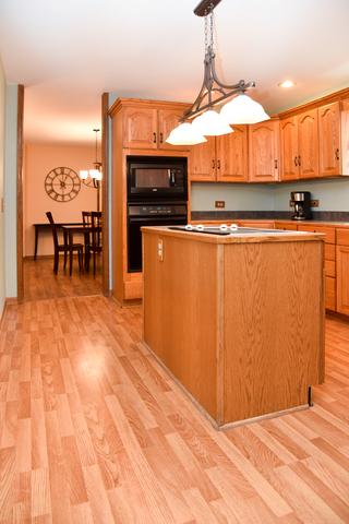 758 Kristy Ln, Wheeling, IL 60090 photo 14