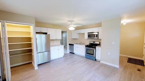 3205 Sylvan Dr, Champaign, IL 61821 photo 7