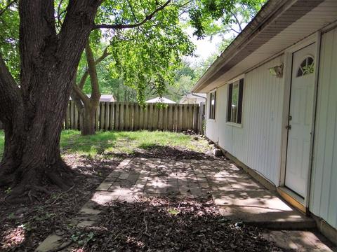 3205 Sylvan Dr, Champaign, IL 61821 photo 17