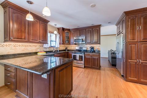 433 E Reader St, Elburn, IL 60119 photo 9