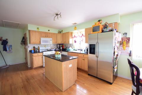 7540 W 61st St, Summit, IL 60501 photo 3