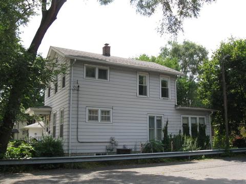 437 E Downer Pl, Aurora, IL 60505 photo 2