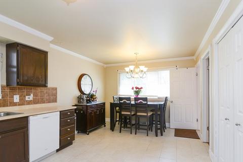 3317 Bernice Rd, Lansing, IL 60438 photo 3