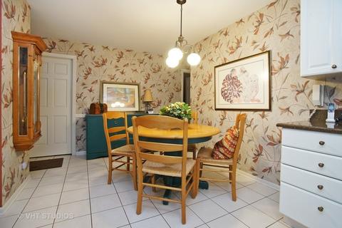 472 E Lorraine Ave, Addison, IL 60101 photo 5