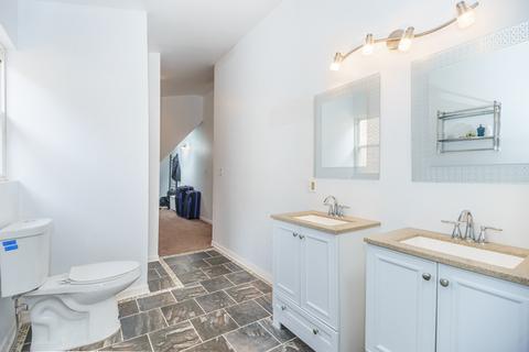 516 E 45th St, Chicago, IL 60653 photo 23