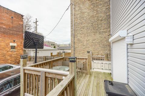 516 E 45th St, Chicago, IL 60653 photo 35