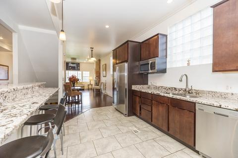516 E 45th St, Chicago, IL 60653 photo 10