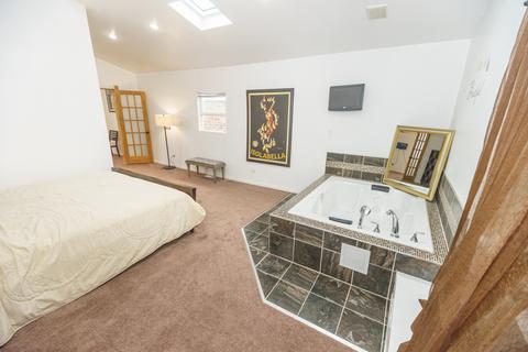 516 E 45th St, Chicago, IL 60653 photo 20