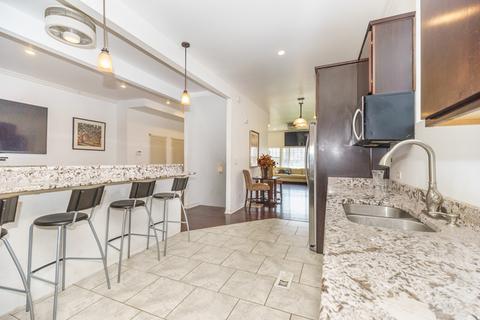516 E 45th St, Chicago, IL 60653 photo 9