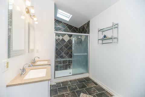 516 E 45th St, Chicago, IL 60653 photo 22