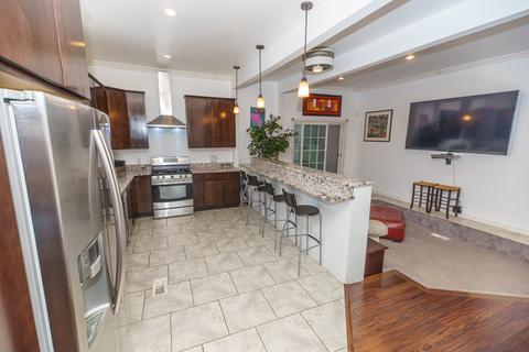 516 E 45th St, Chicago, IL 60653 photo 8